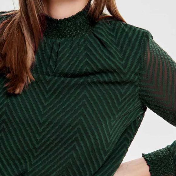 ONLY Chevron-Print Blouse with Sheer Sleeves Green - 36 EU / 4 US - Picture 6 of 10